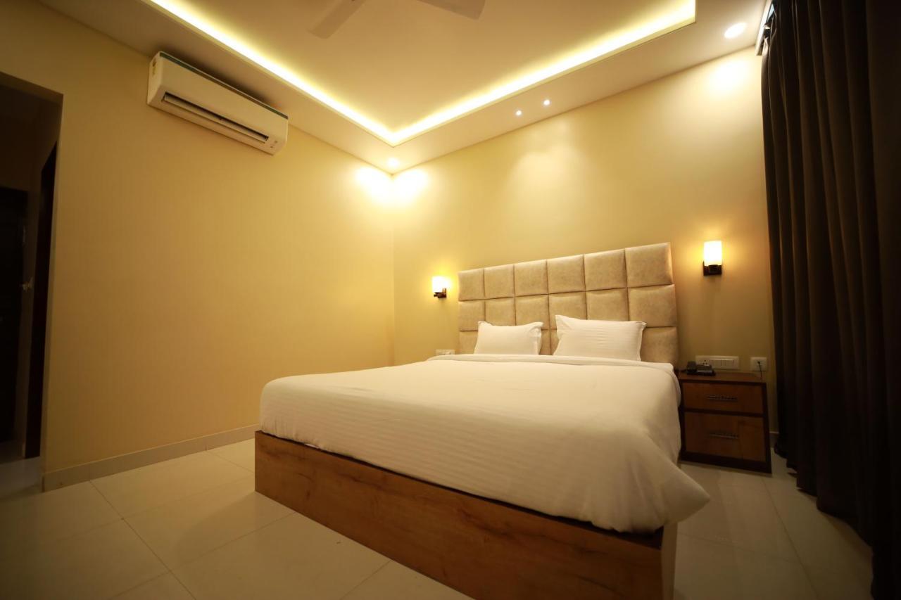Hotel Neerja Inn Divisione di Divisione di Jaipur Esterno foto