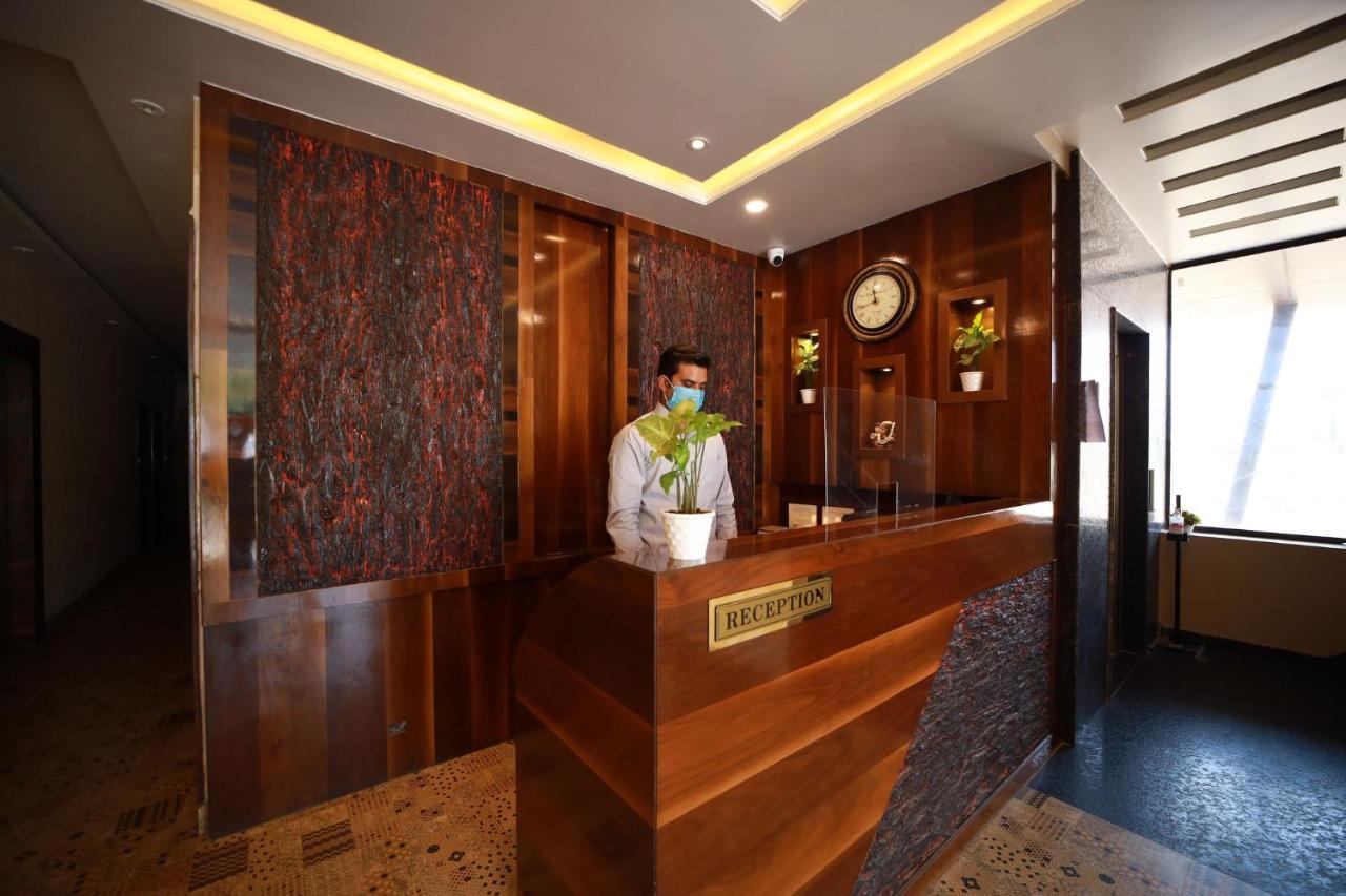 Hotel Neerja Inn Divisione di Divisione di Jaipur Esterno foto