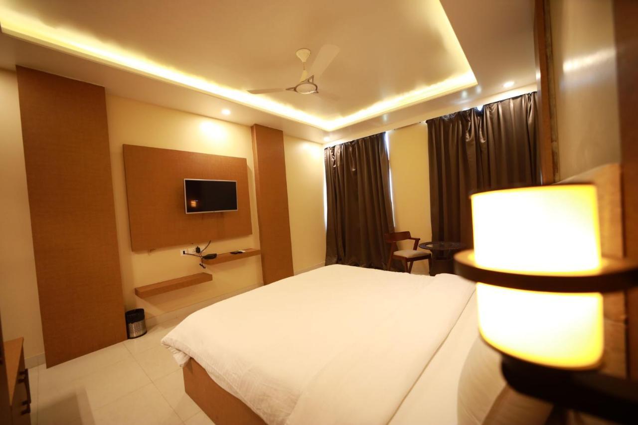 Hotel Neerja Inn Divisione di Divisione di Jaipur Esterno foto